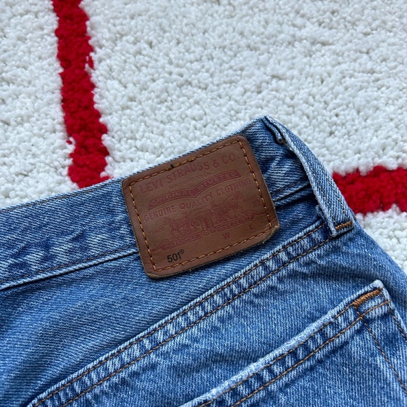 Vintage Levi's 501 Straight Leg Jeans - Picture 9 of 11